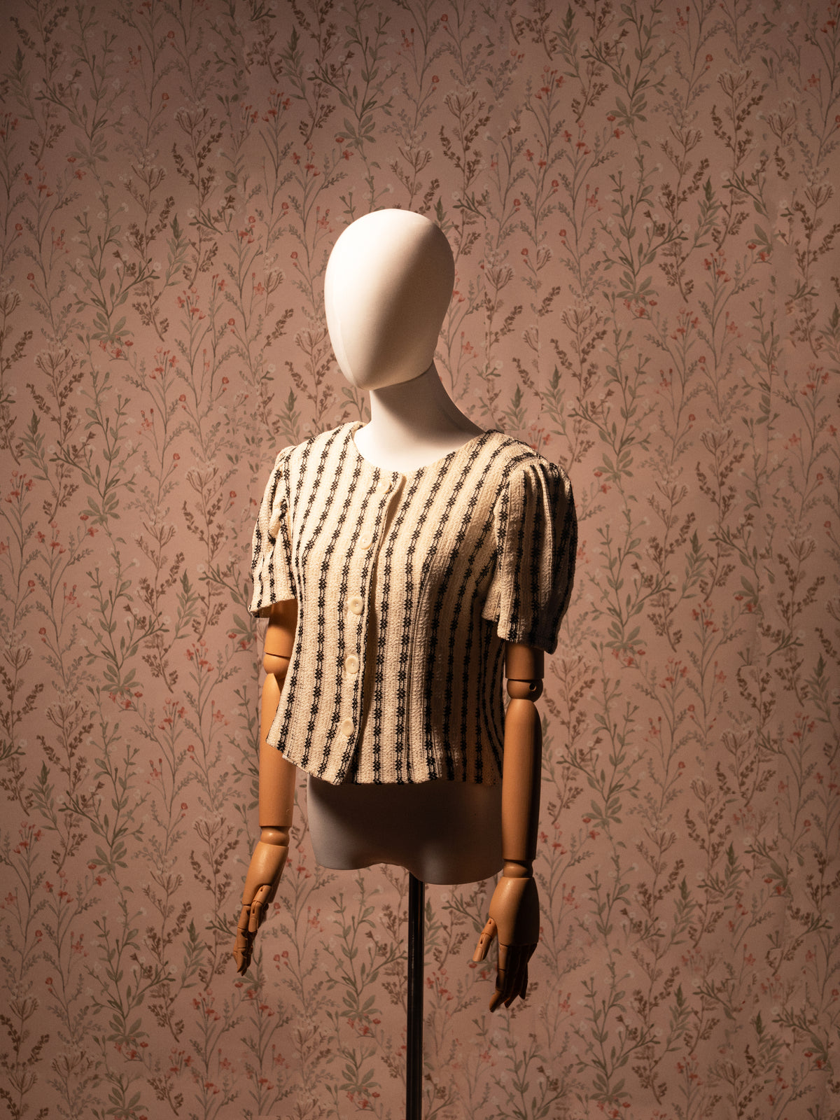 Dalmata Puff-Sleeve Top