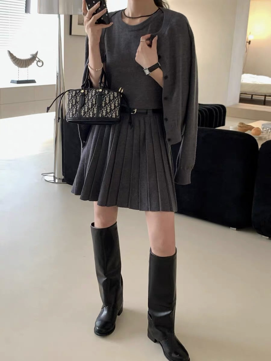Sleeveless Knit Dress Set
